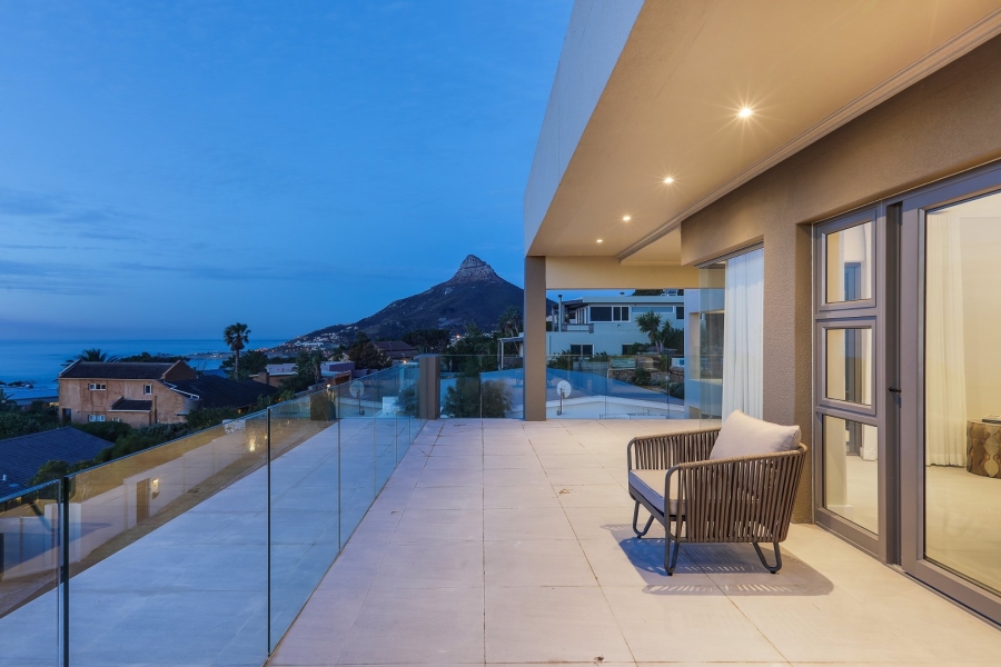 To Let 9 Bedroom Property for Rent in Camps Bay Western Cape